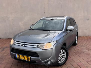 מיצובישי אאוטלנדר