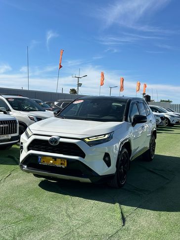 טויוטה RAV4