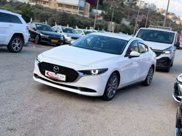מזדה 3