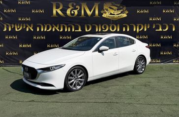 מזדה 3