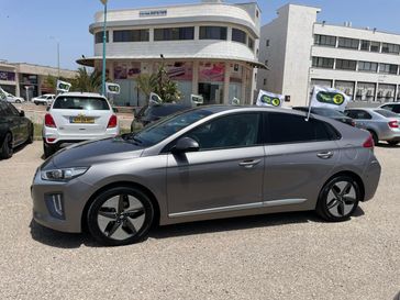 יונדאי איוניק