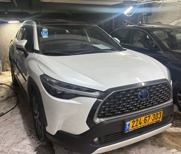 טויוטה קורולה קרוס