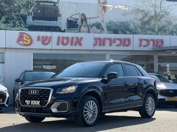 אאודי Q2
