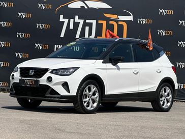 סיאט ארונה