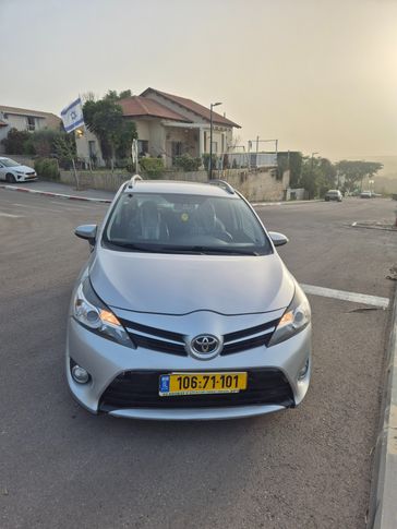 טויוטה וורסו