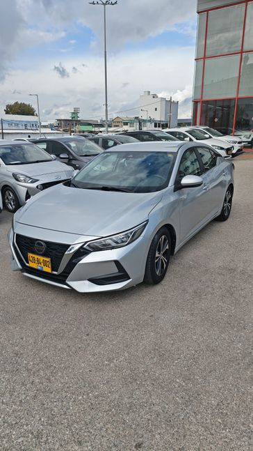 ניסאן סנטרה