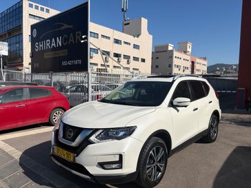ניסאן X TRAIL