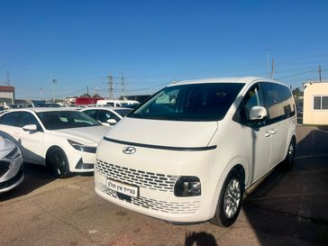 יונדאי STARIA