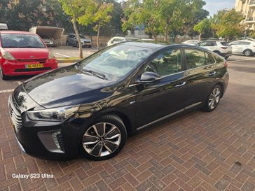 יונדאי איוניק