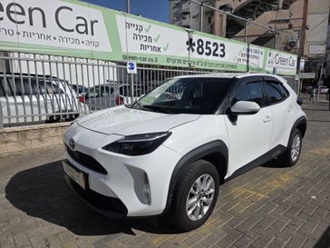 טויוטה יאריס קרוס