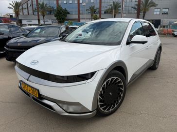 יונדאי איוניק