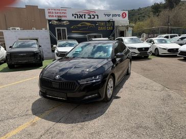 סקודה אוקטביה