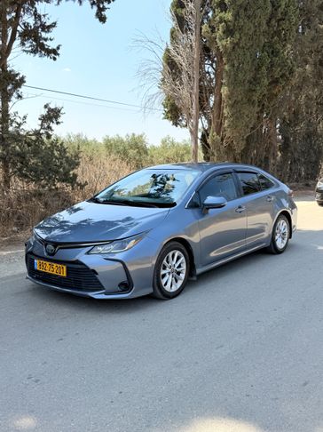 טויוטה קורולה