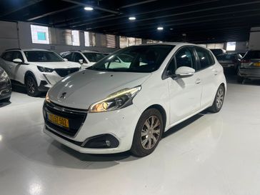 פיג'ו 208