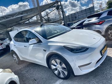 טסלה MODEL Y