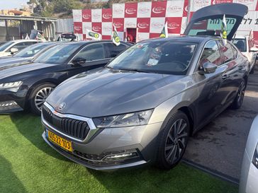 סקודה אוקטביה