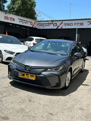 טויוטה קורולה