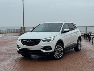 אופל גרנדלנד-X