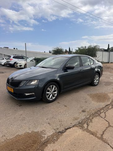 סקודה אוקטביה