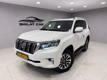 טויוטה לנד קרוזר