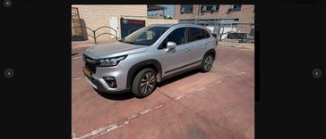 סוזוקי S CROSS