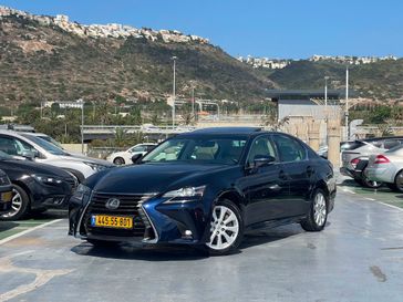 לקסוס GS