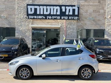 מזדה 2