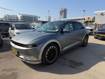 יונדאי איוניק