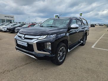 מיצובישי L-200