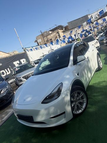 טסלה MODEL Y