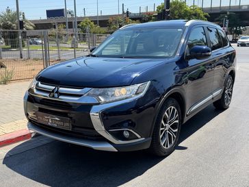 מיצובישי אאוטלנדר