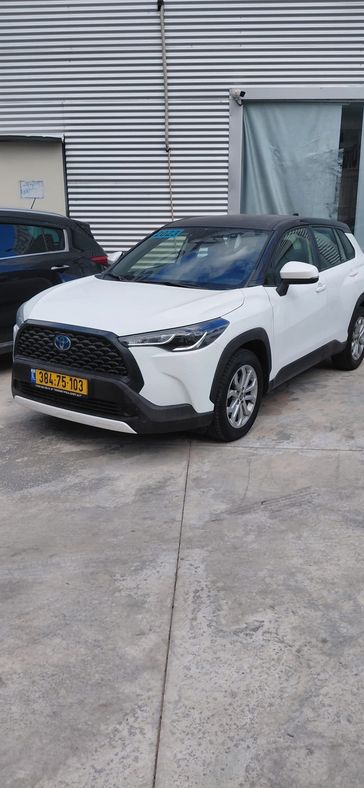 טויוטה קורולה קרוס