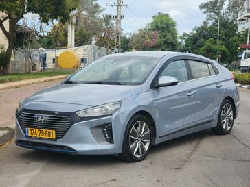 יונדאי איוניק