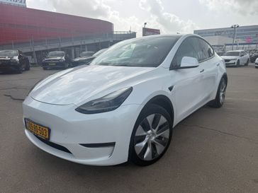 טסלה MODEL Y