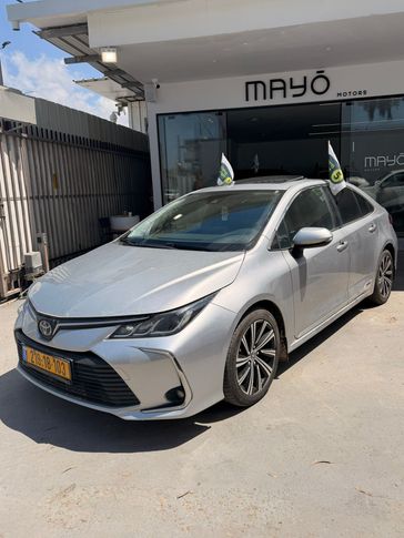 טויוטה קורולה