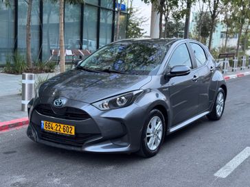 טויוטה יאריס