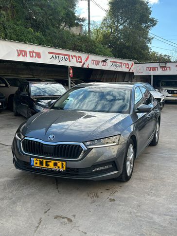 סקודה אוקטביה
