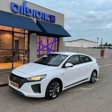 יונדאי איוניק