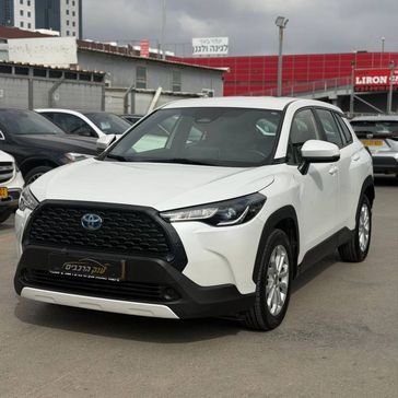 טויוטה קורולה קרוס