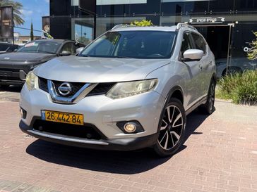 ניסאן X TRAIL