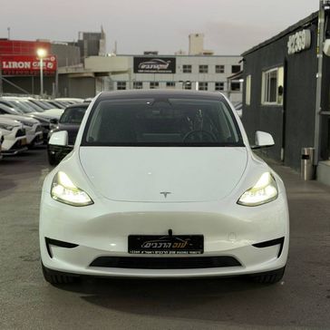 טסלה MODEL Y