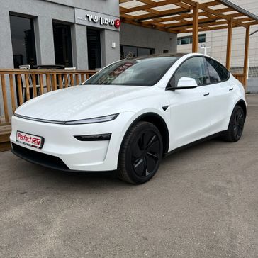 טסלה MODEL Y