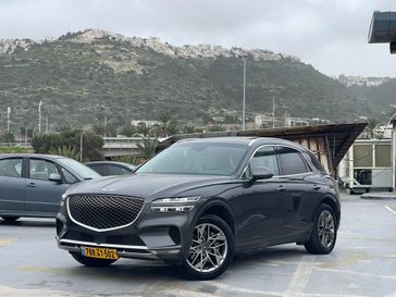 ג'נסיס GV70