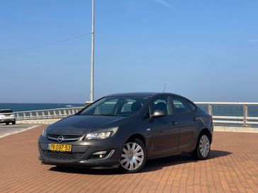 אופל אסטרה ברלינה