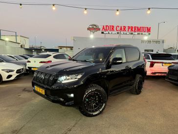 טויוטה לנד קרוזר