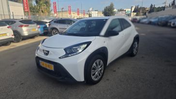 טויוטה אייגו