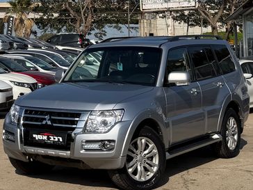 מיצובישי פאג'רו