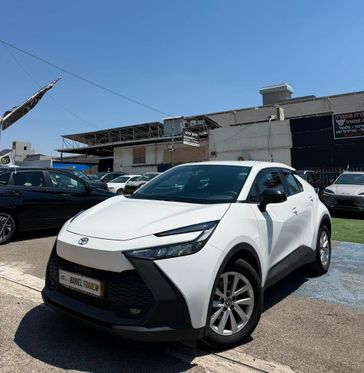 טויוטה C-HR