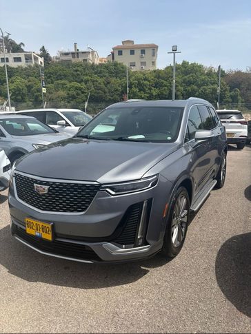 קאדילאק XT6