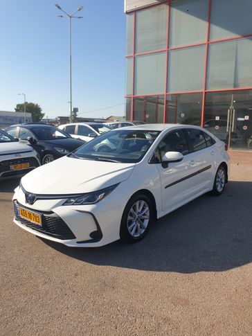 טויוטה קורולה